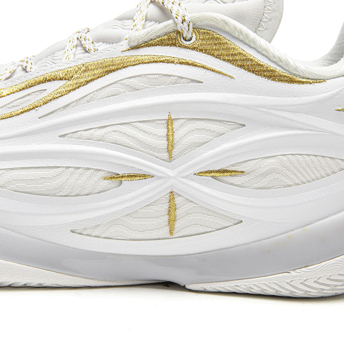 Wade 808 5 Ultra V2 "Golden time"