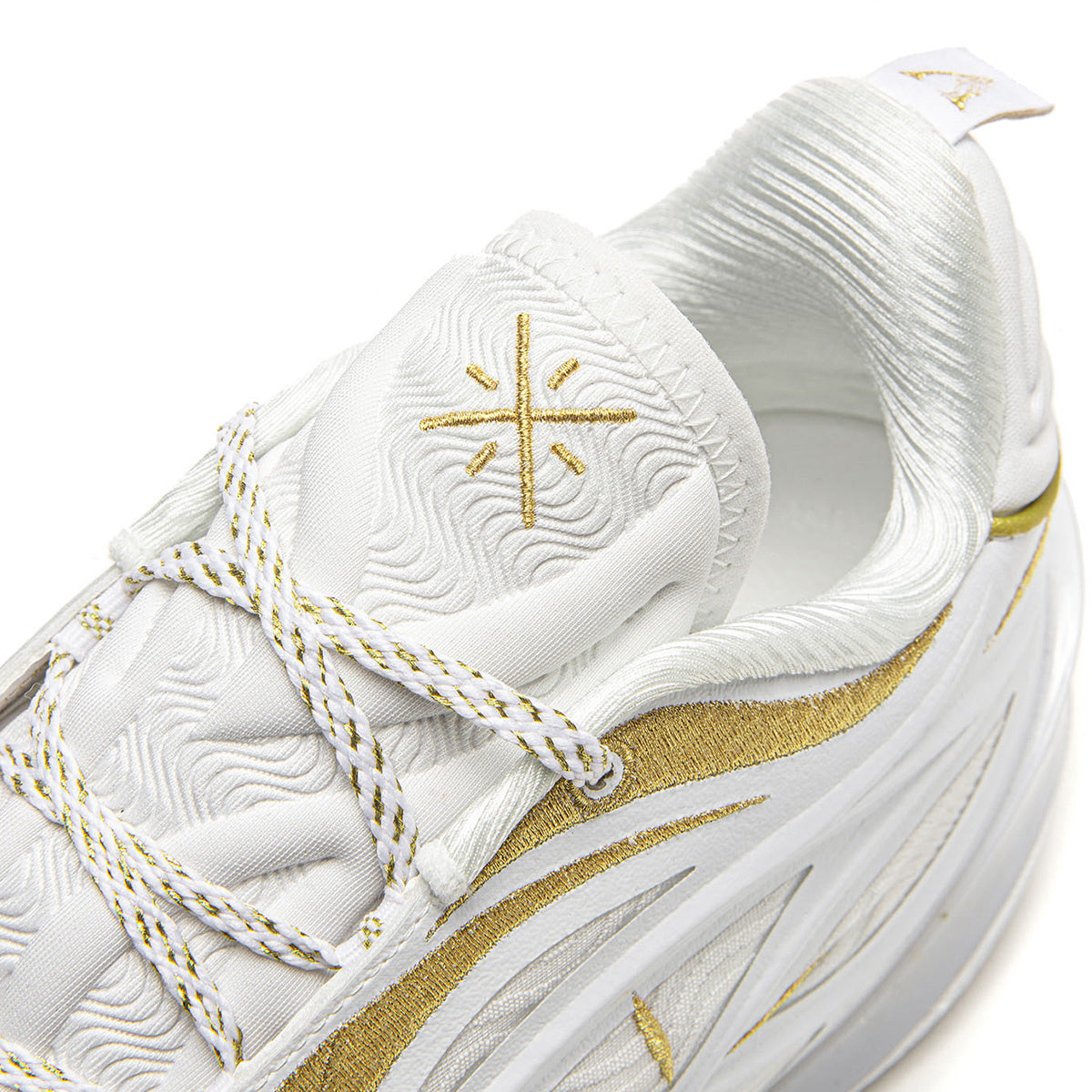 Wade 808 5 Ultra V2 "Golden time"